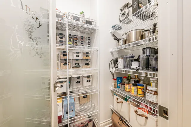 $925,000 | 545 Thomas Road, Wales, WI 53183