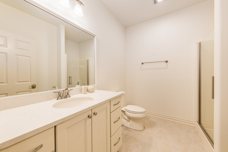 545 Thomas Road Wales, WI 53183 - Photo 29 of 46 Bathroom