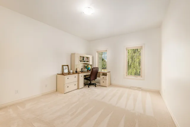 $925,000 | 545 Thomas Road, Wales, WI 53183