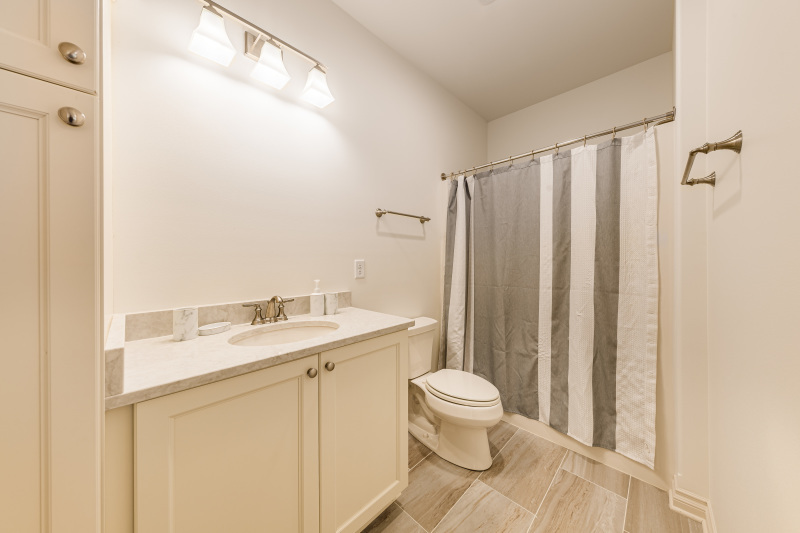 545 Thomas Road Wales, WI 53183 - Photo 39 of 46 Bathroom 3