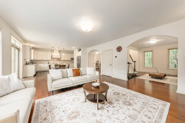 $925,000 | 545 Thomas Road, Wales, WI 53183