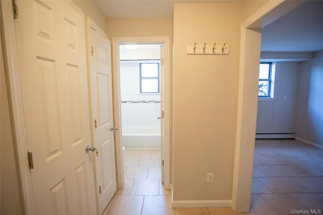 $1,600 | 65 West Broadway, Unit 7G, Long Beach, NY 11561