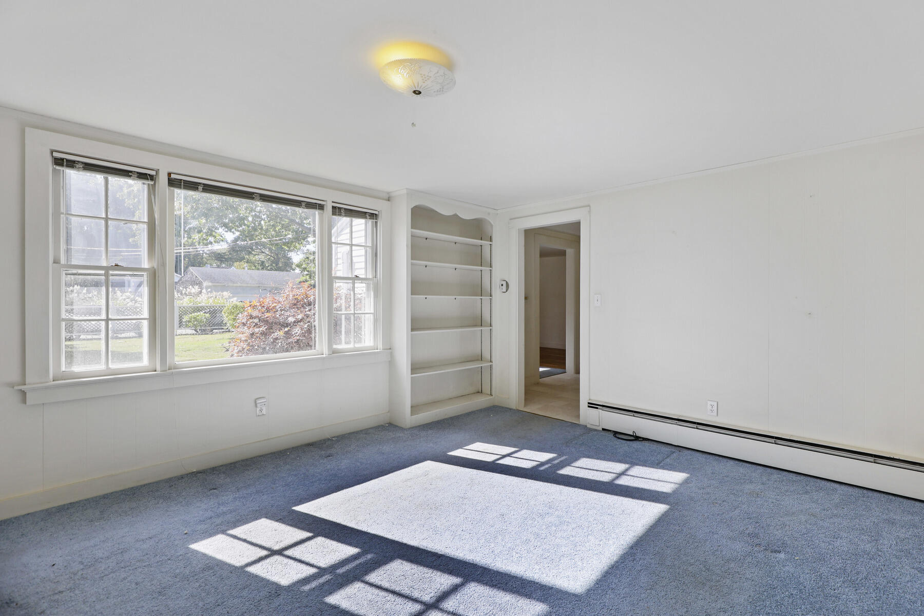 30 Davis Road Falmouth, MA 02540 - Photo 25 of 38 an empty room with windows