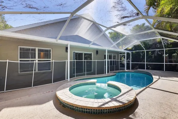 $459,900 | 4214 Pine Isle Drive, Lutz, FL 33558