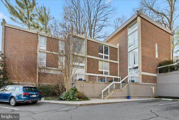 $3,400 | 11531 Hickory Cluster, Reston, VA 20190
