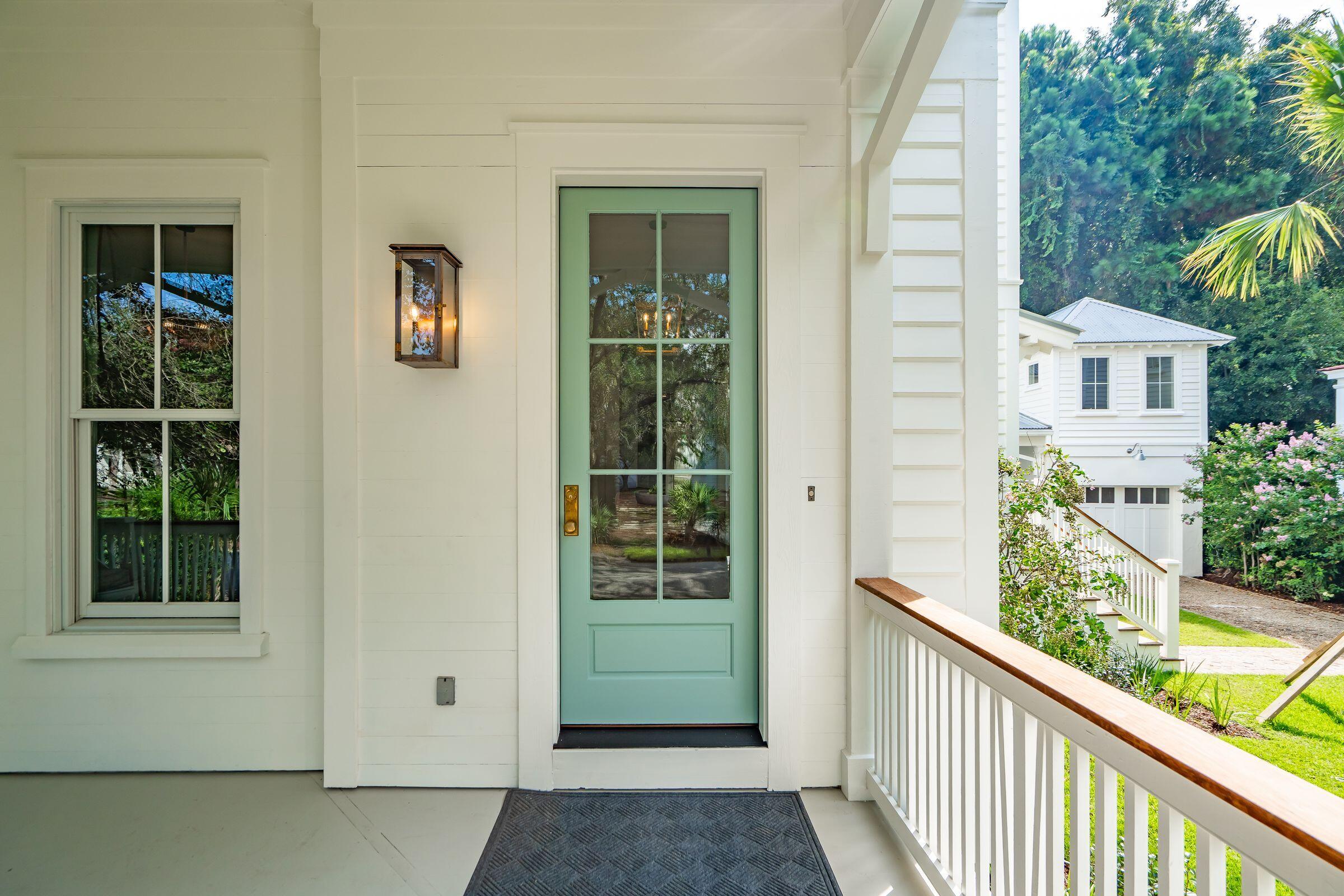 22 Frogmore Road Mount Pleasant, SC 29464 - Photo 10 of 73 22FrogmoreRd-KeenEyeMarketing-011