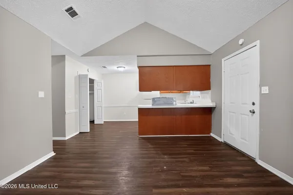 $89,900 | 5528 Tiki Lane, Unit 5528, Jackson, MS 39212