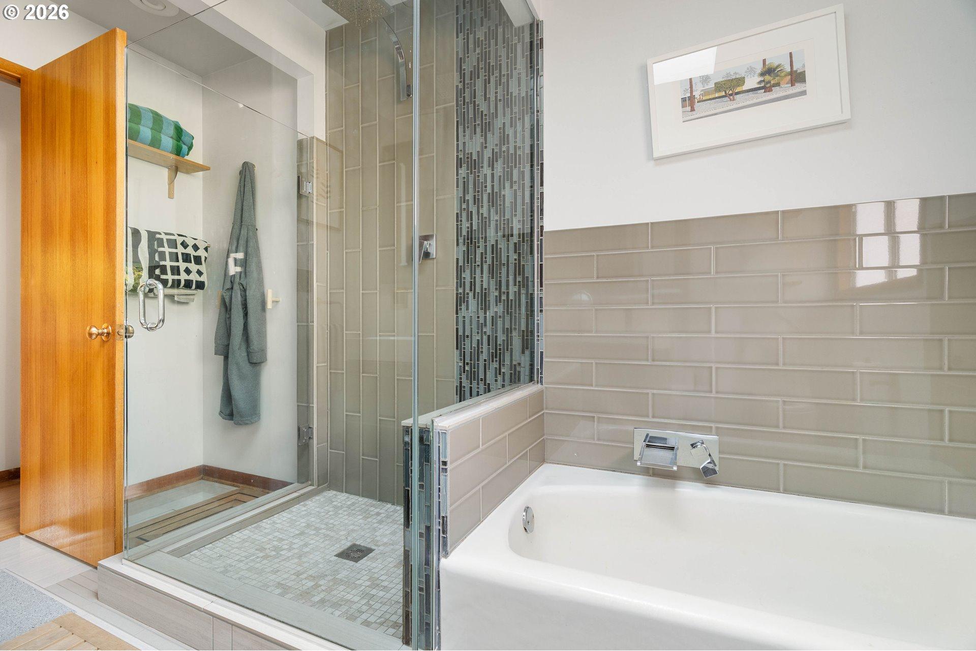 7033 Southeast Stark Street Portland, OR 97215 - Photo 23 of 48 Gallery Image 23