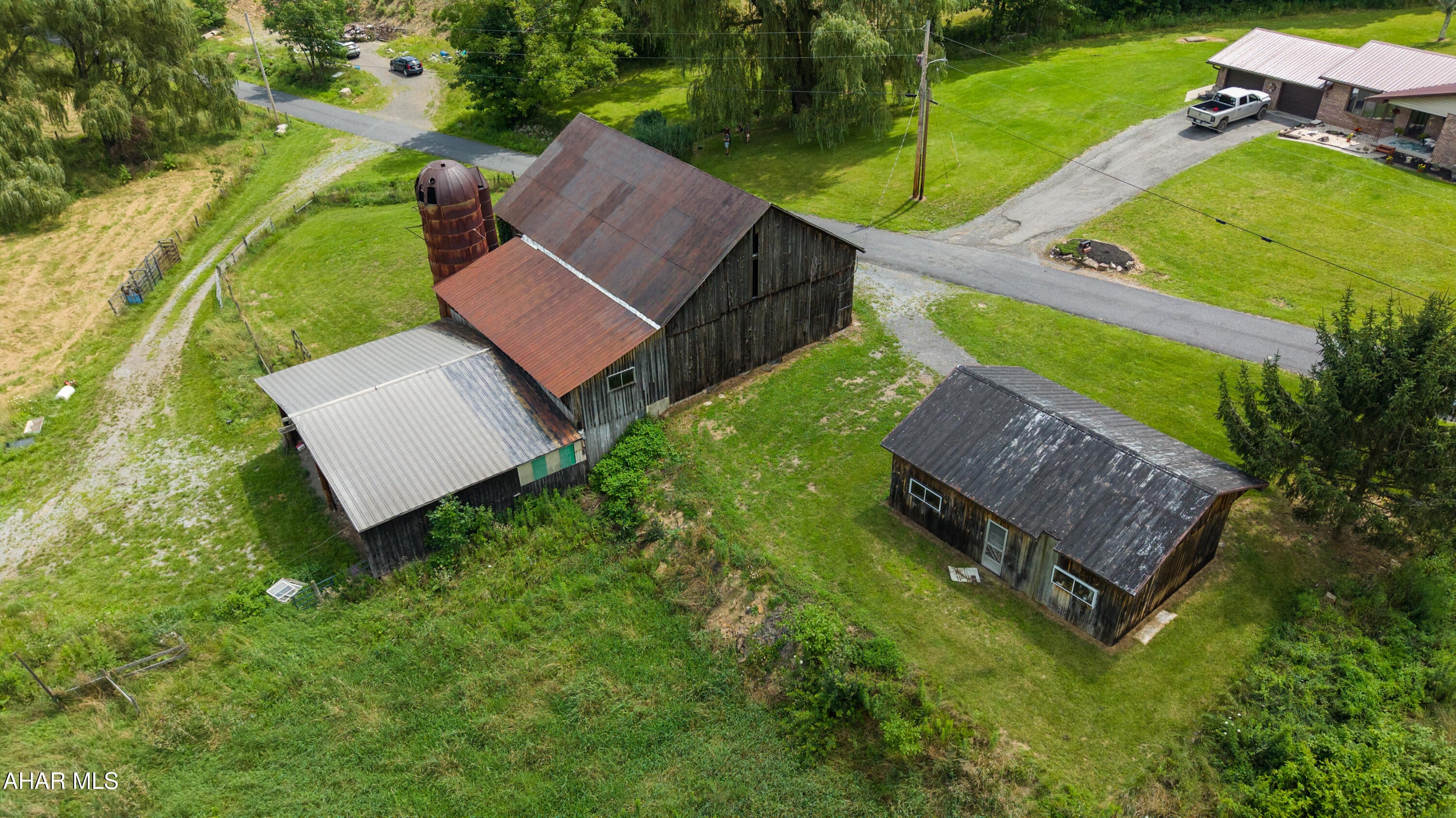 636 Kanouff Road New Paris, PA 15554 - Photo 35 of 83 Gallery Image 35
