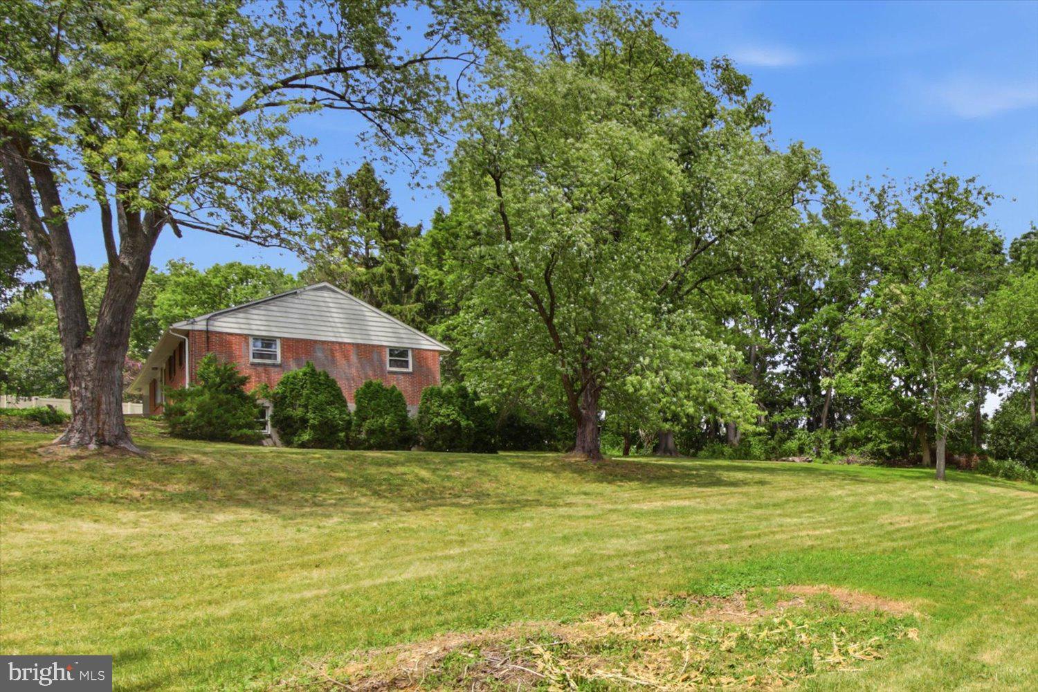 329 Fairview Drive Lititz, PA 17543 - Photo 30 of 39 Gallery Image 30
