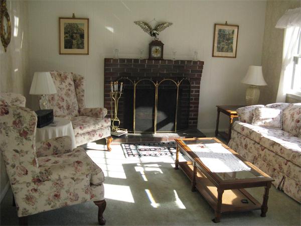 46 Old Jacobs Road Georgetown, MA 01833 - Photo 2 of 8 Gallery Image 2