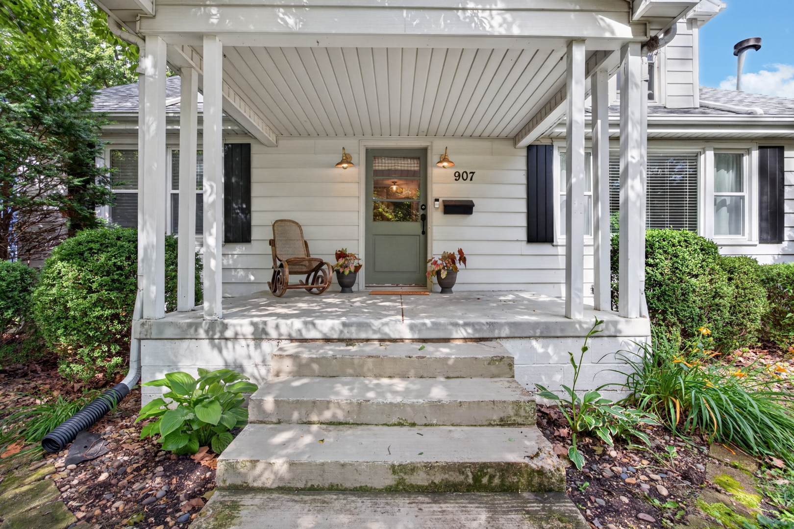 907 North Oak Street Normal, IL 61761 - Photo 2 of 46