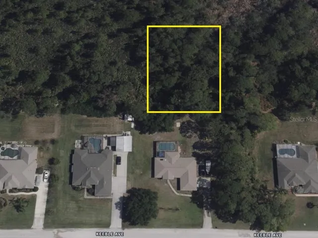 $70,000 | 32 Fyfe Avenue, DeBary, FL 32713