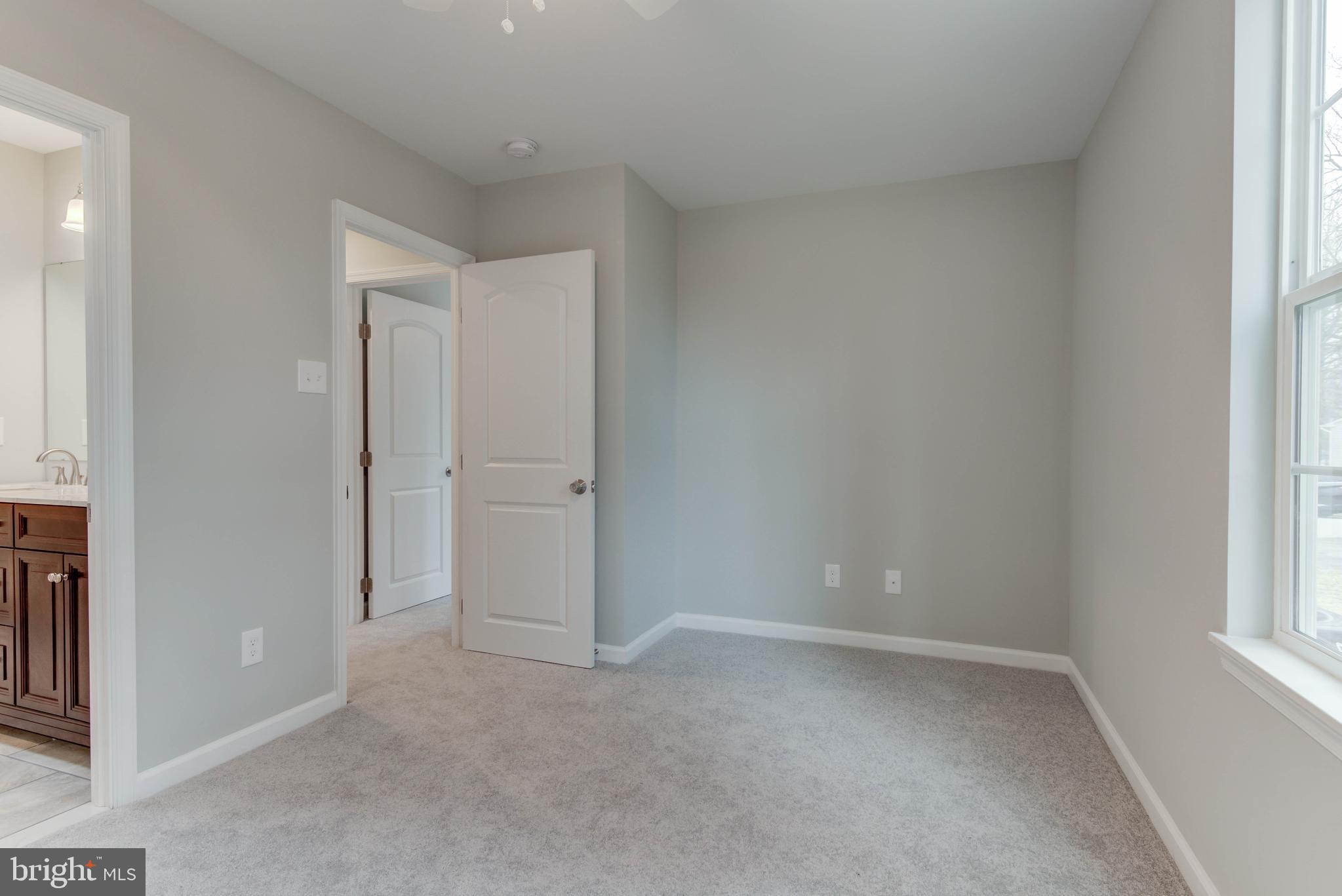 215 Tuscany Road Aston, PA 19014 - Photo 18 of 29