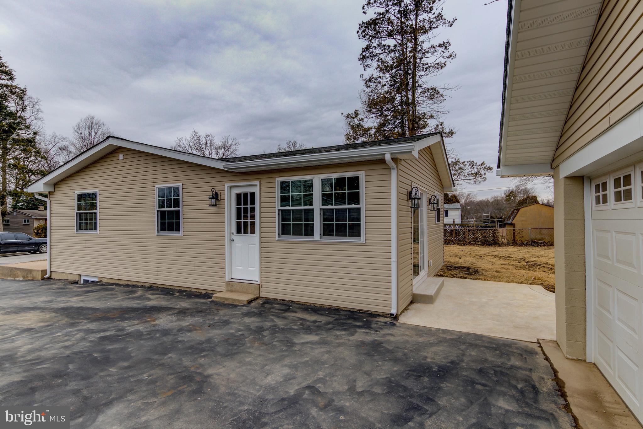 215 Tuscany Road Aston, PA 19014 - Photo 28 of 29