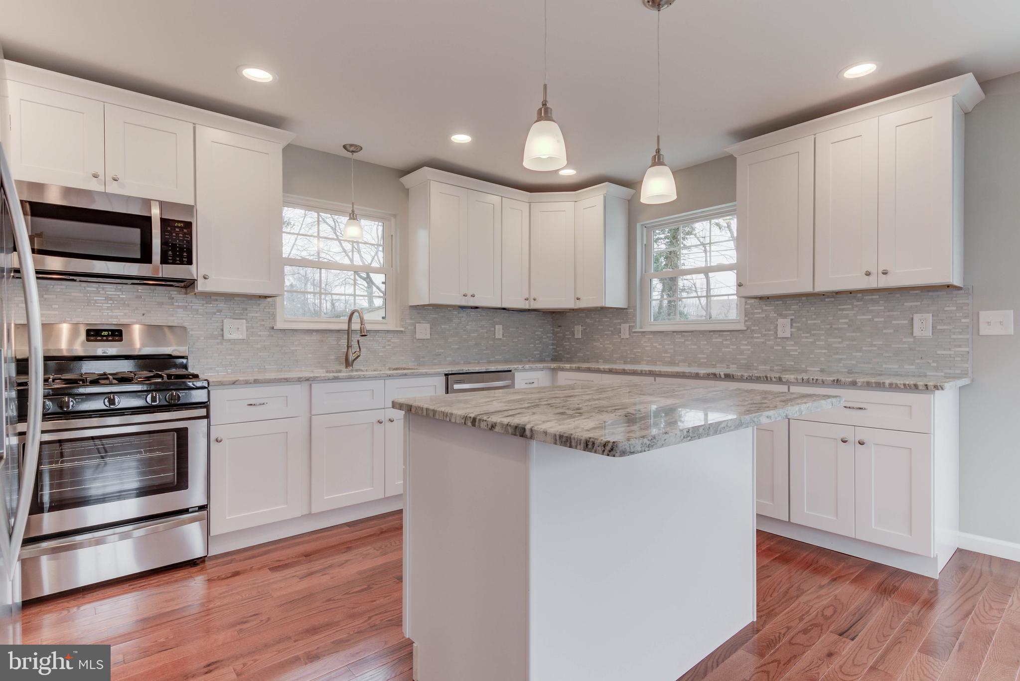 215 Tuscany Road Aston, PA 19014 - Photo 5 of 29