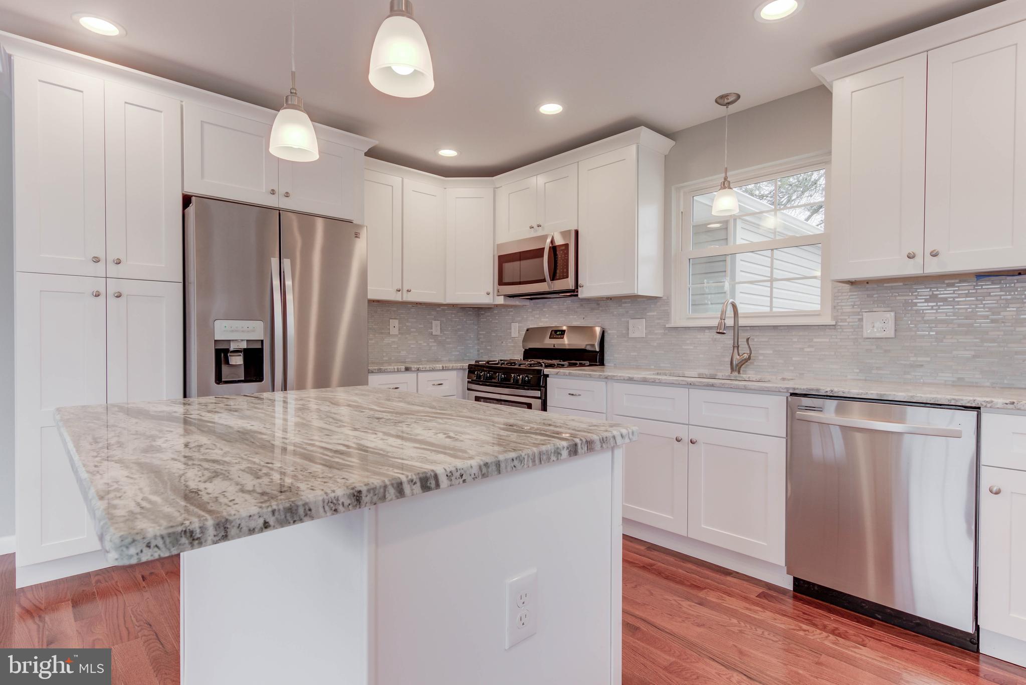 215 Tuscany Road Aston, PA 19014 - Photo 6 of 29