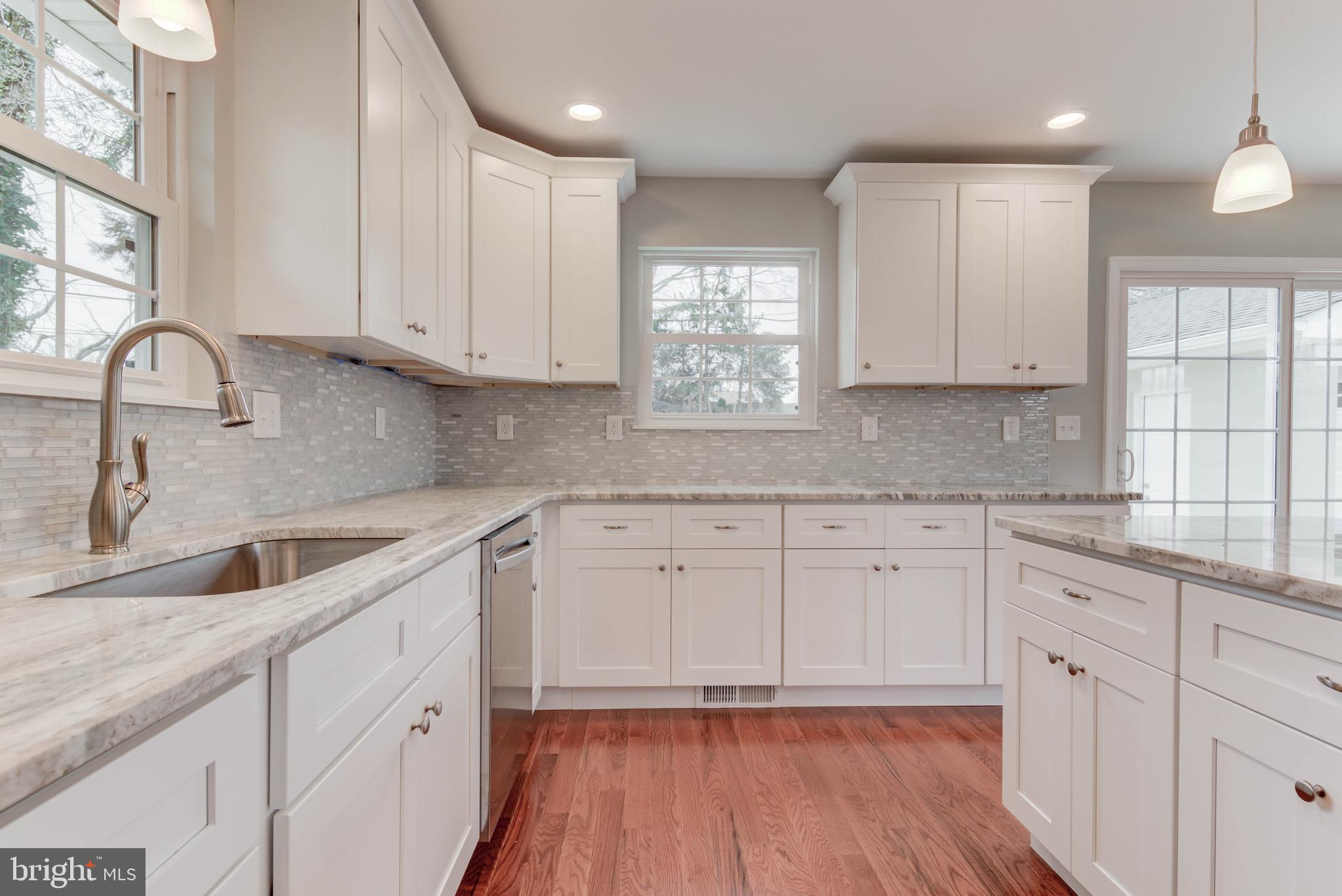 215 Tuscany Road Aston, PA 19014 - Photo 8 of 29