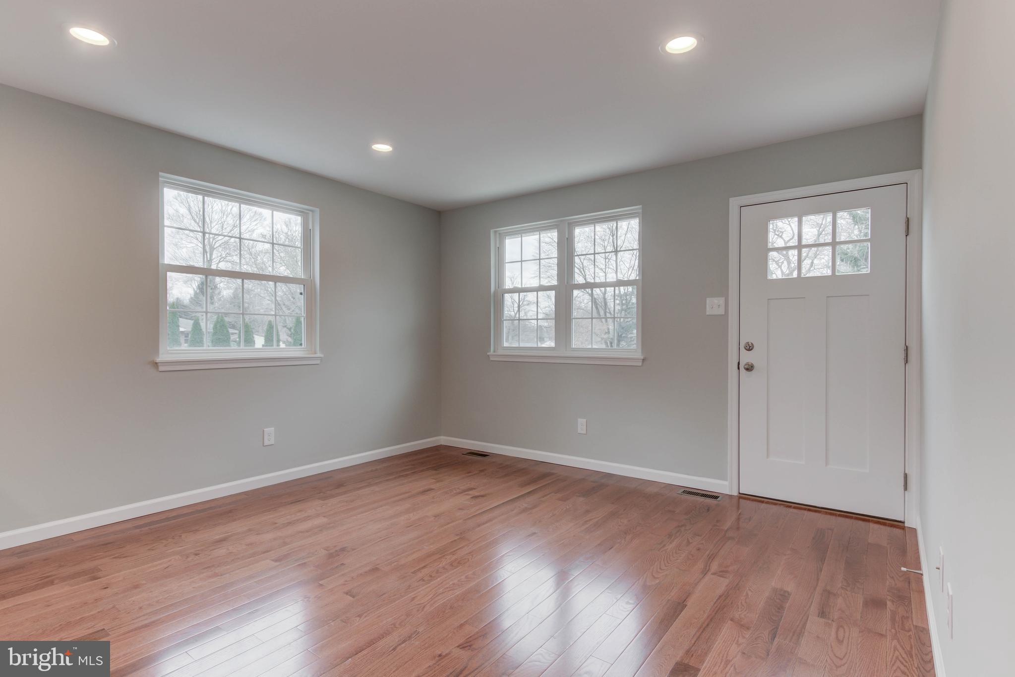 215 Tuscany Road Aston, PA 19014 - Photo 10 of 29