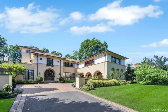 $5,600,000 | 48 Nassau Drive, Great Neck, NY 11021