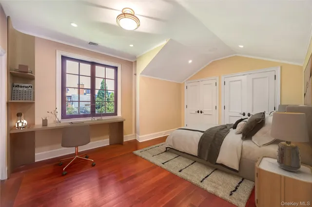 $5,600,000 | 48 Nassau Drive, Great Neck, NY 11021