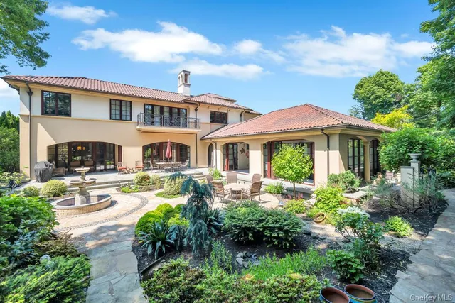 $5,600,000 | 48 Nassau Drive, Great Neck, NY 11021