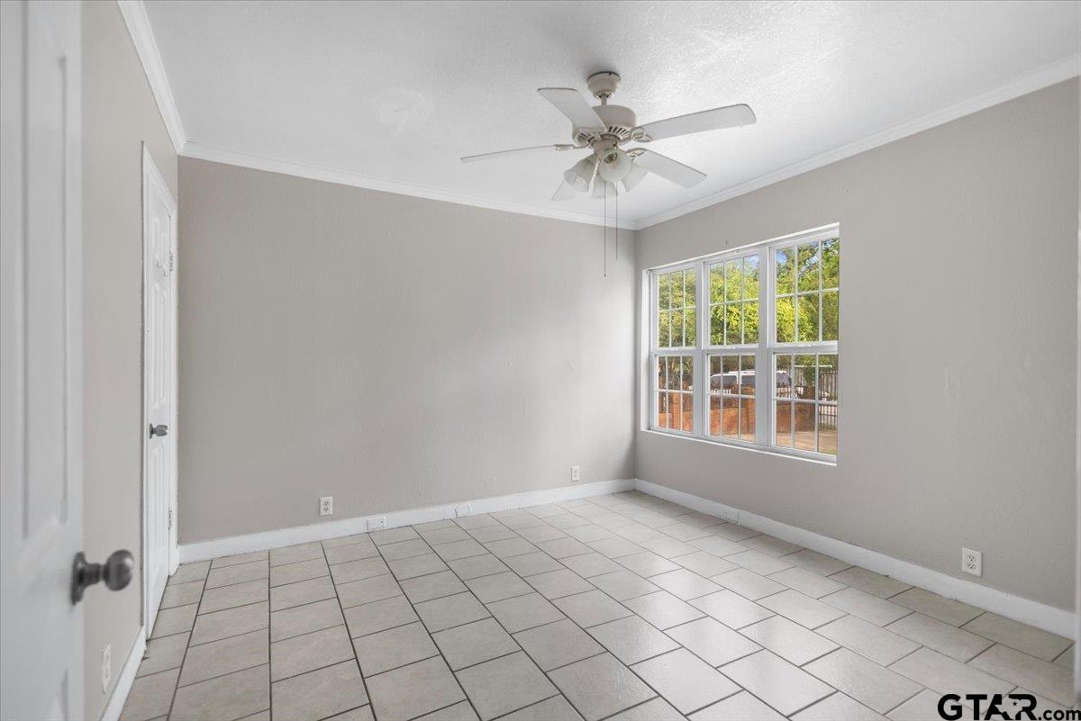 917 West Shaw Street Tyler, TX 75701 - Photo 14 of 22