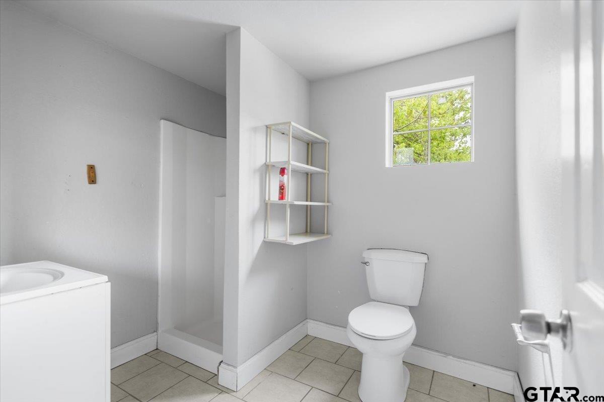 917 West Shaw Street Tyler, TX 75701 - Photo 20 of 22