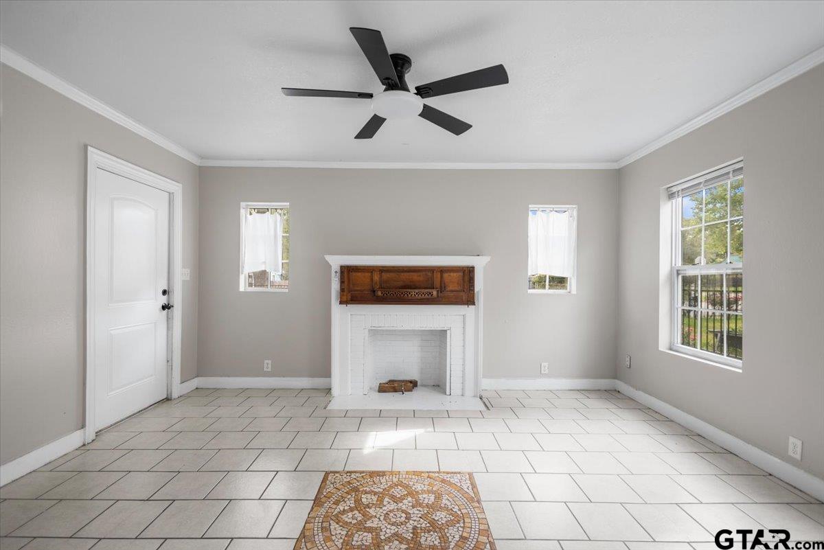 917 West Shaw Street Tyler, TX 75701 - Photo 4 of 22