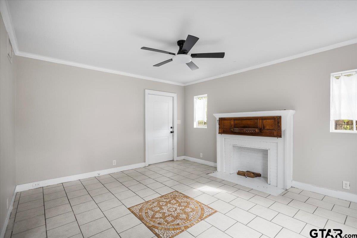 917 West Shaw Street Tyler, TX 75701 - Photo 5 of 22