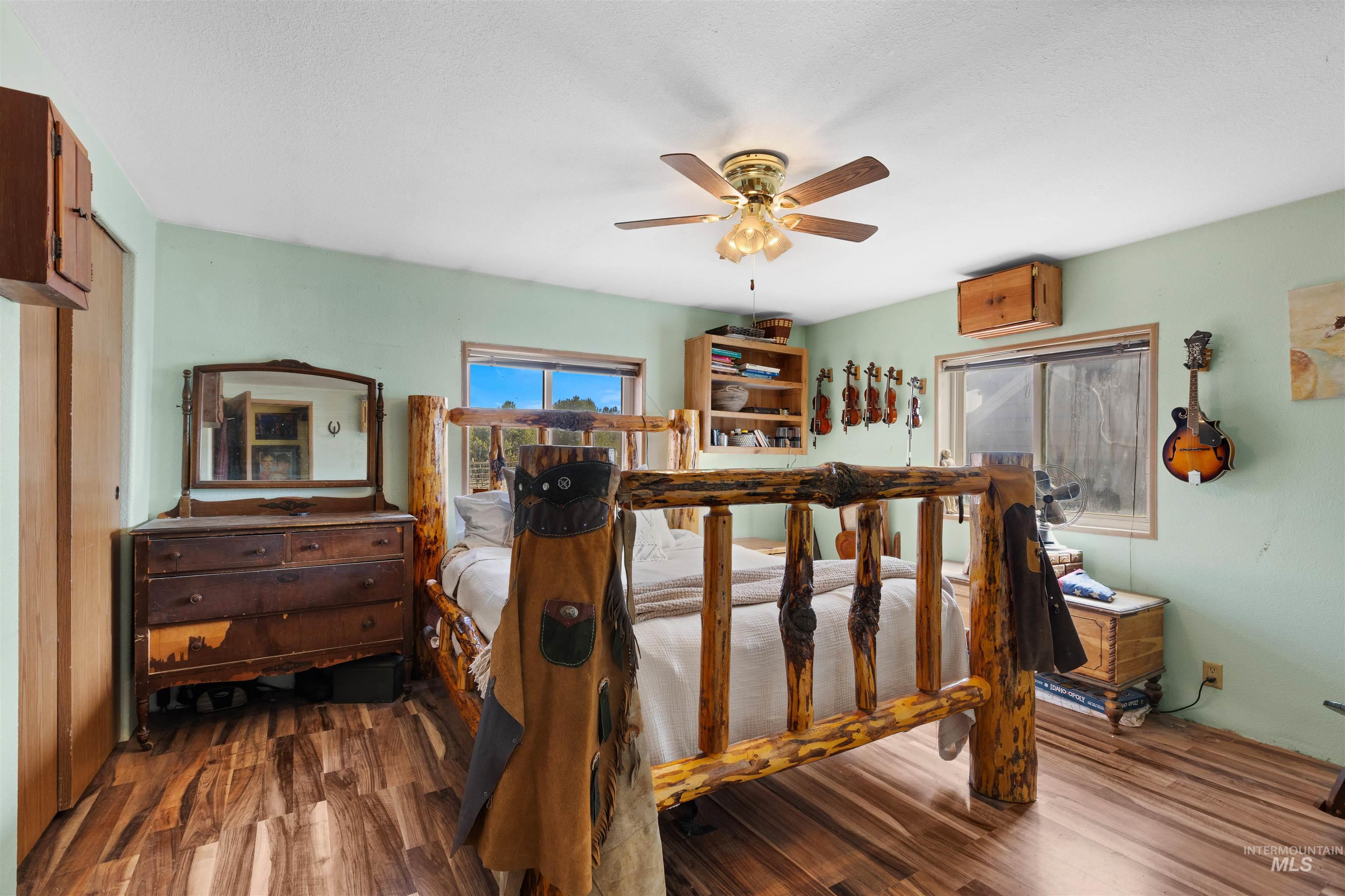 37 Pine Cone Lane Cascade, ID 83611 - Photo 16 of 40