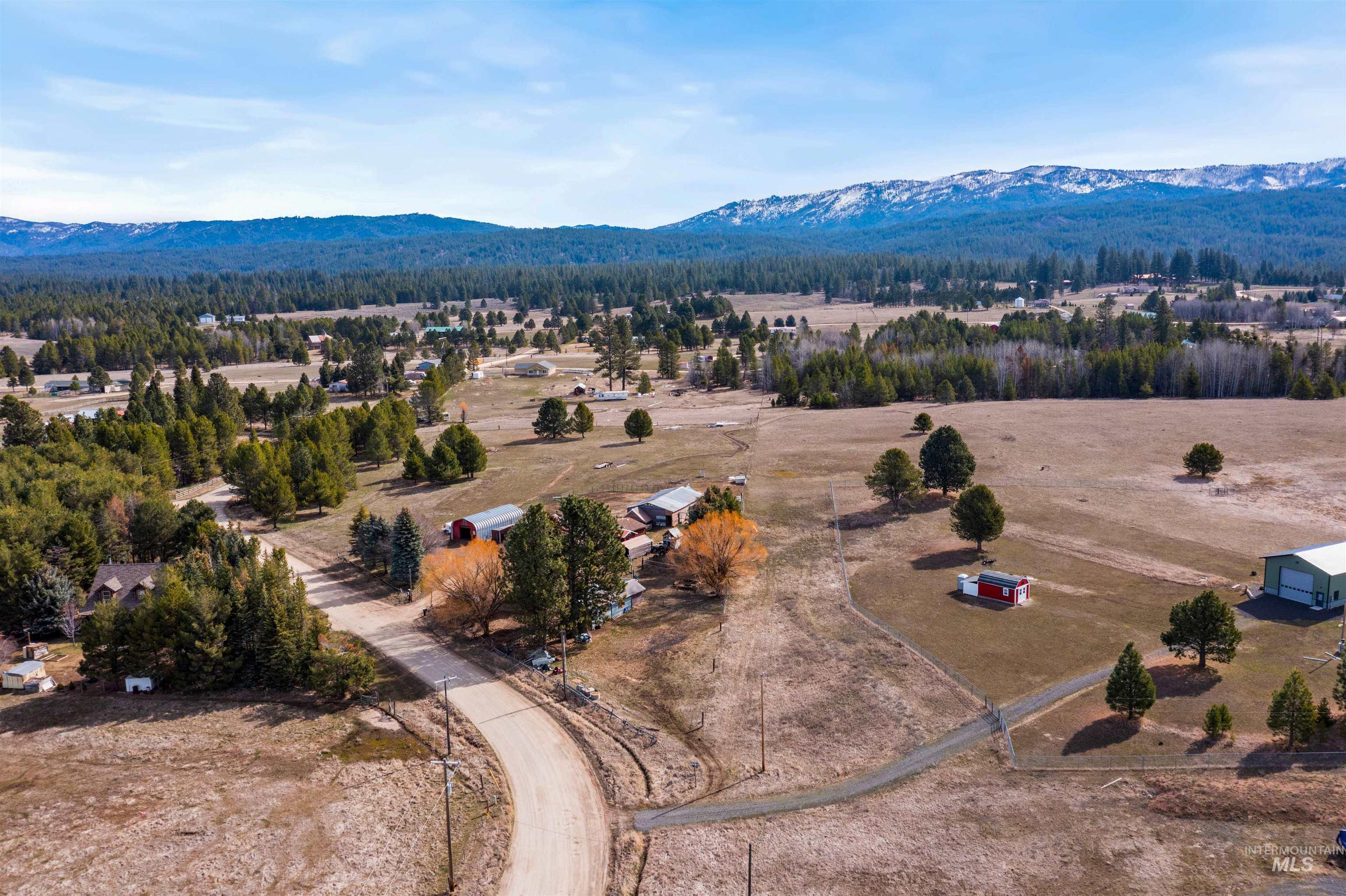 37 Pine Cone Lane Cascade, ID 83611 - Photo 2 of 40