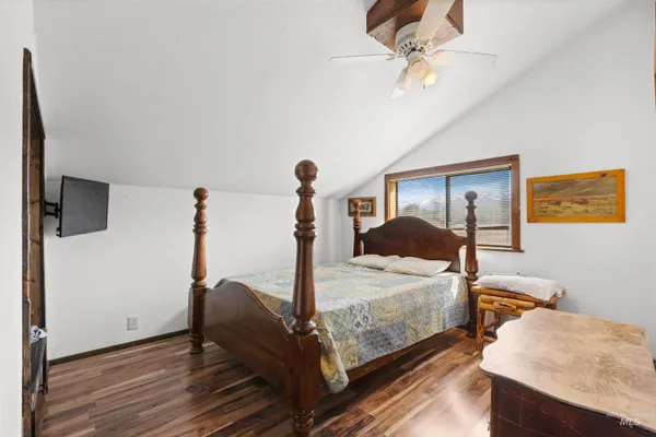 $580,000 | 37 Pine Cone Lane, Cascade, ID 83611