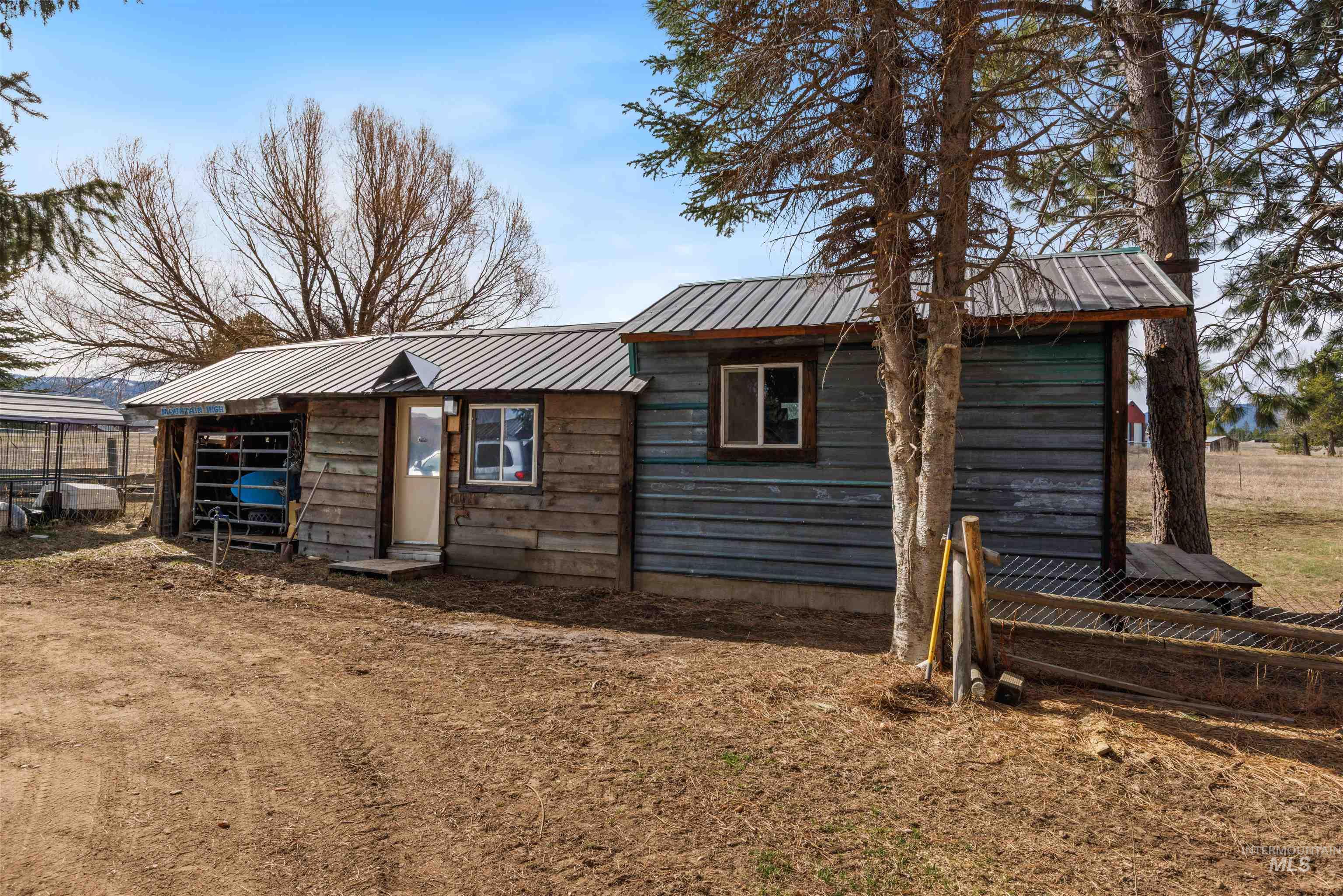 37 Pine Cone Lane Cascade, ID 83611 - Photo 25 of 40