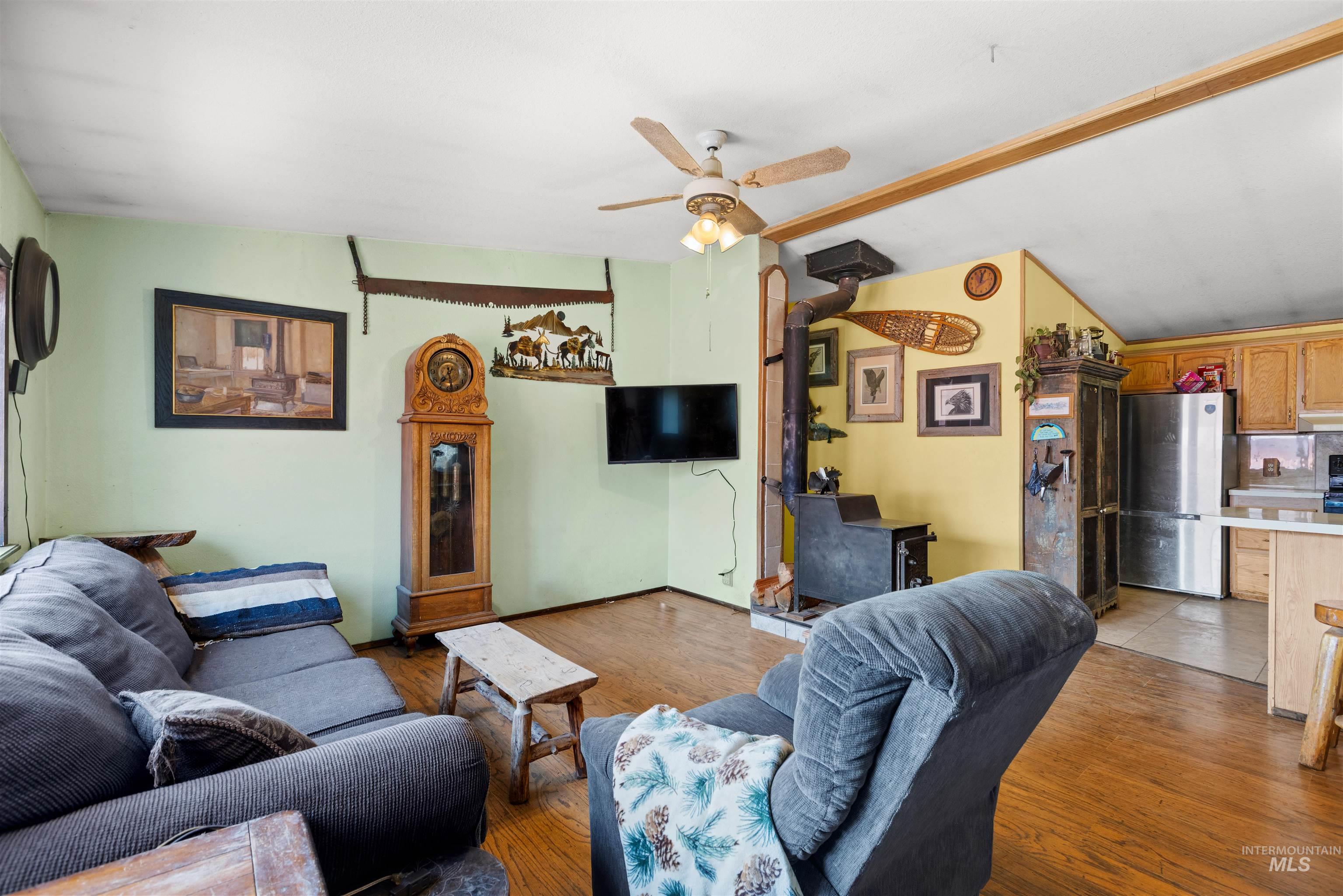 37 Pine Cone Lane Cascade, ID 83611 - Photo 5 of 40