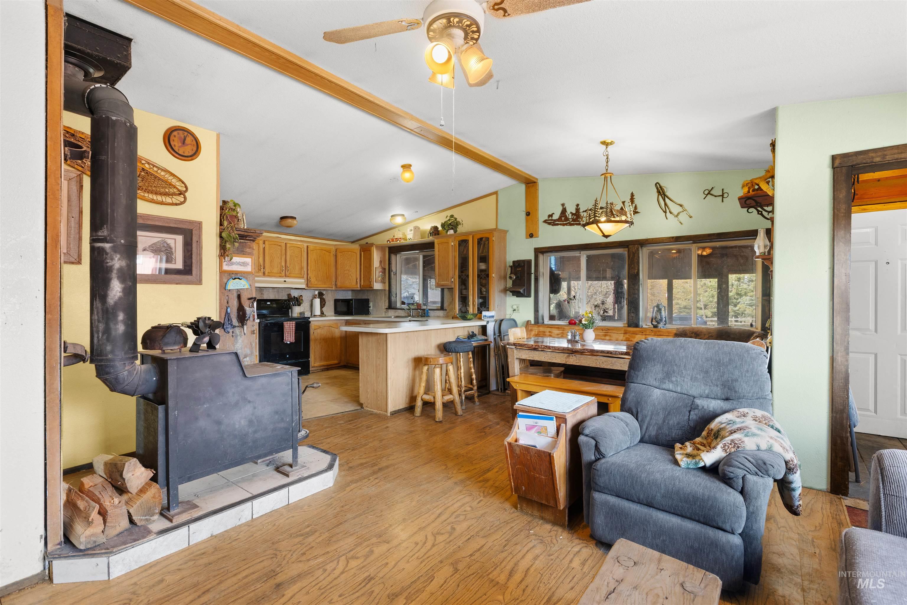 37 Pine Cone Lane Cascade, ID 83611 - Photo 6 of 40