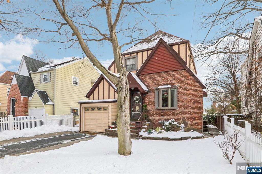 45 Marlboro Road Clifton, NJ 07012 - Photo 3 of 33