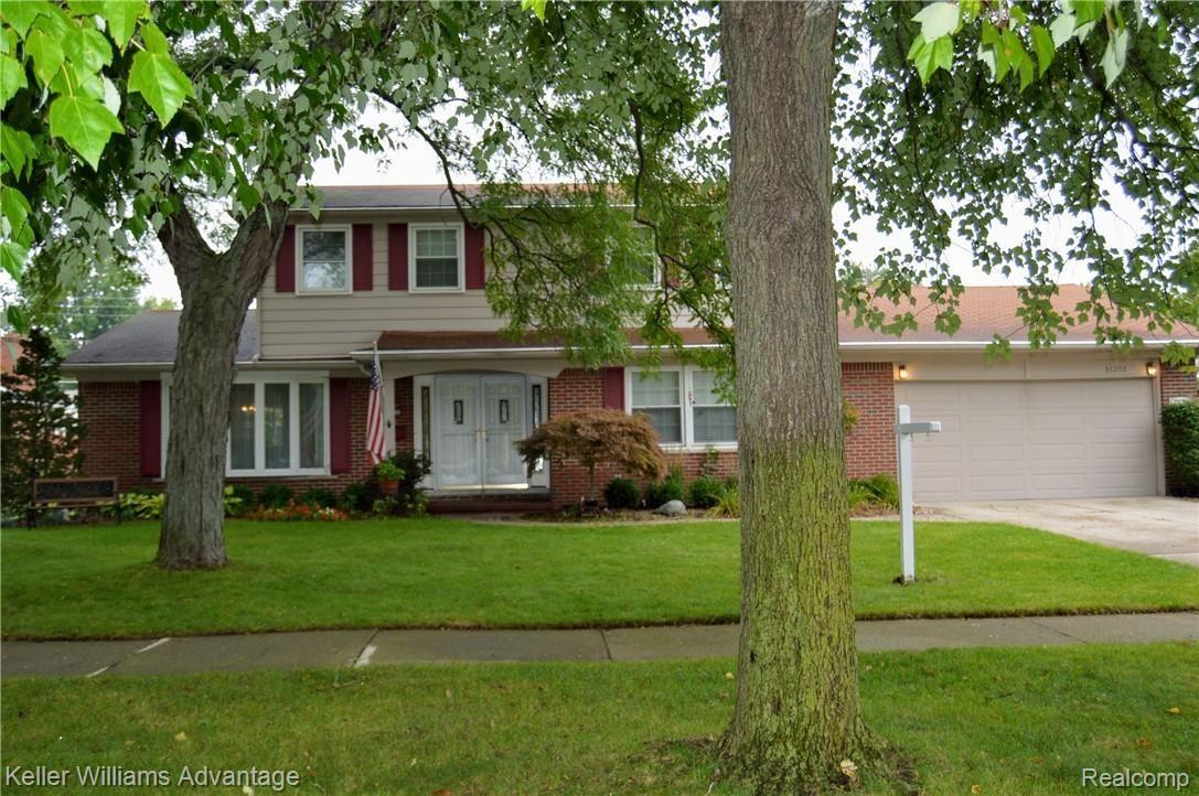 36292 Curtis Road Livonia, MI 48152 - Photo 1 of 26 Front.jpg