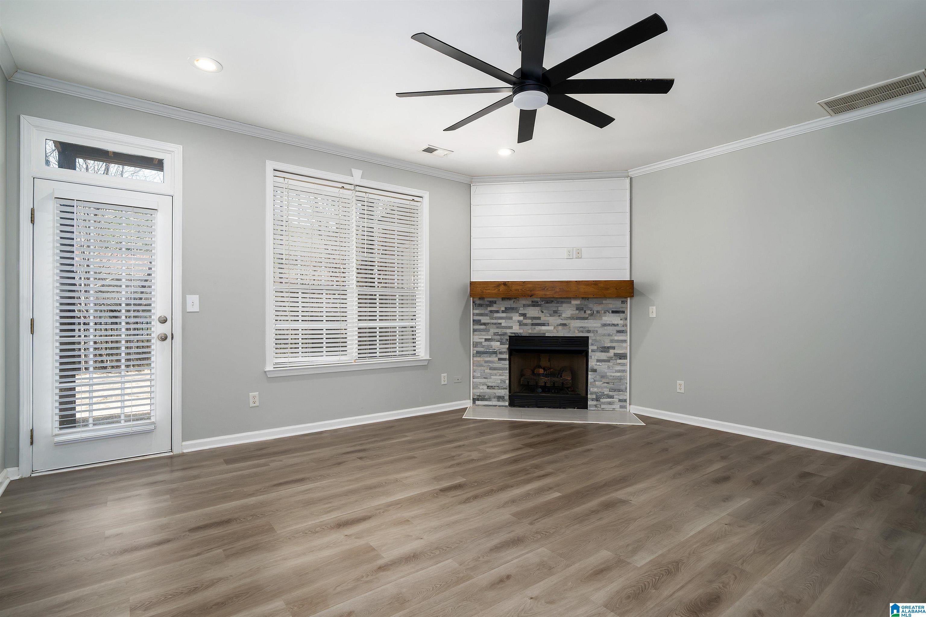 232 Calloway Lane Pelham, AL 35124 - Photo 5 of 27