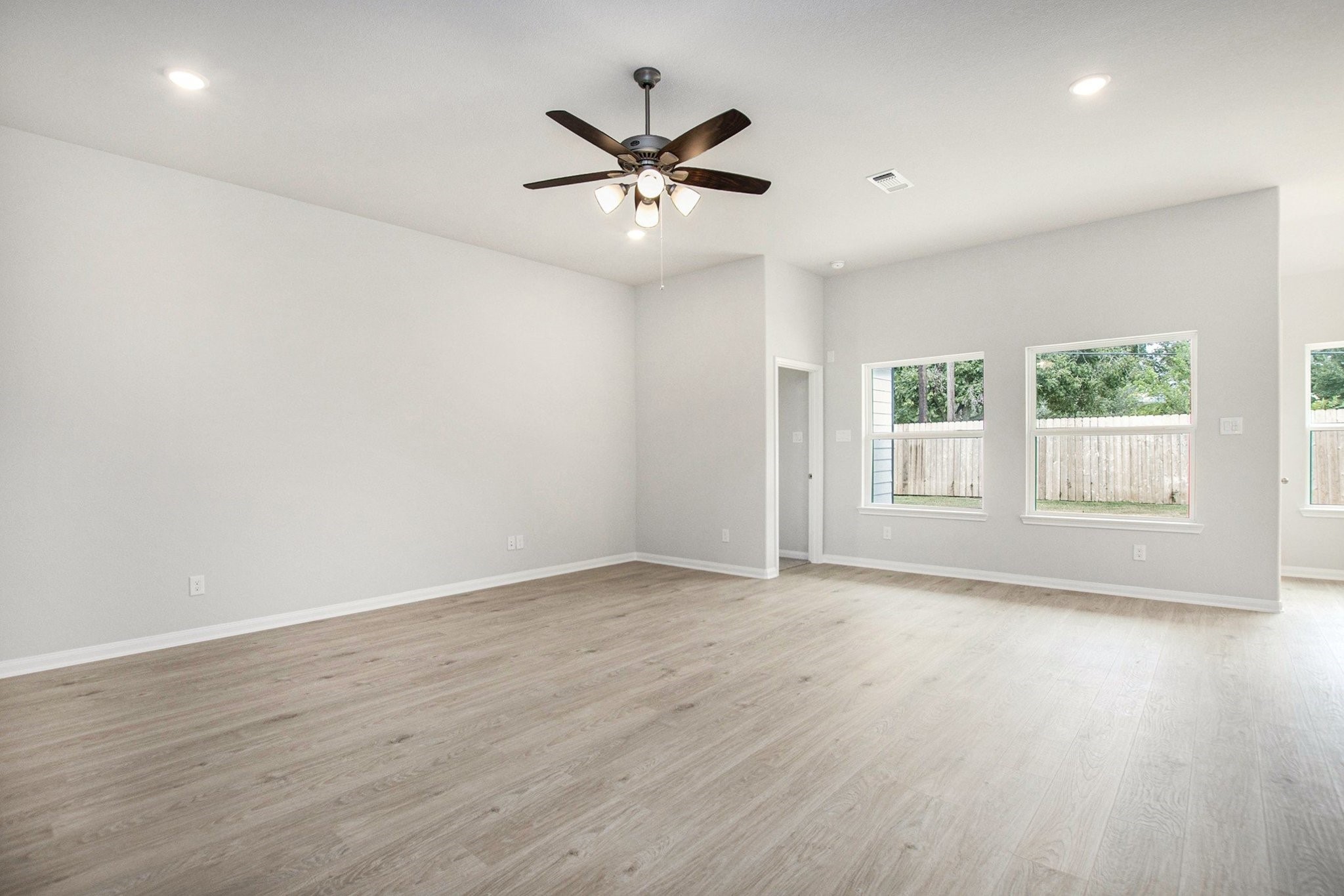 4337 Ellison Street Bay City, TX 77414 - Photo 9 of 34