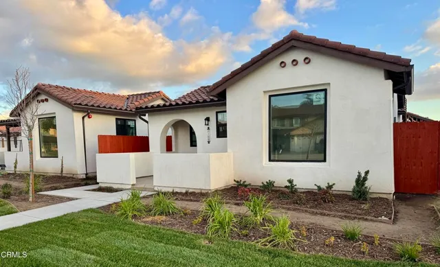 $859,500 | 1150 West 1st Street, Oxnard, CA 93030