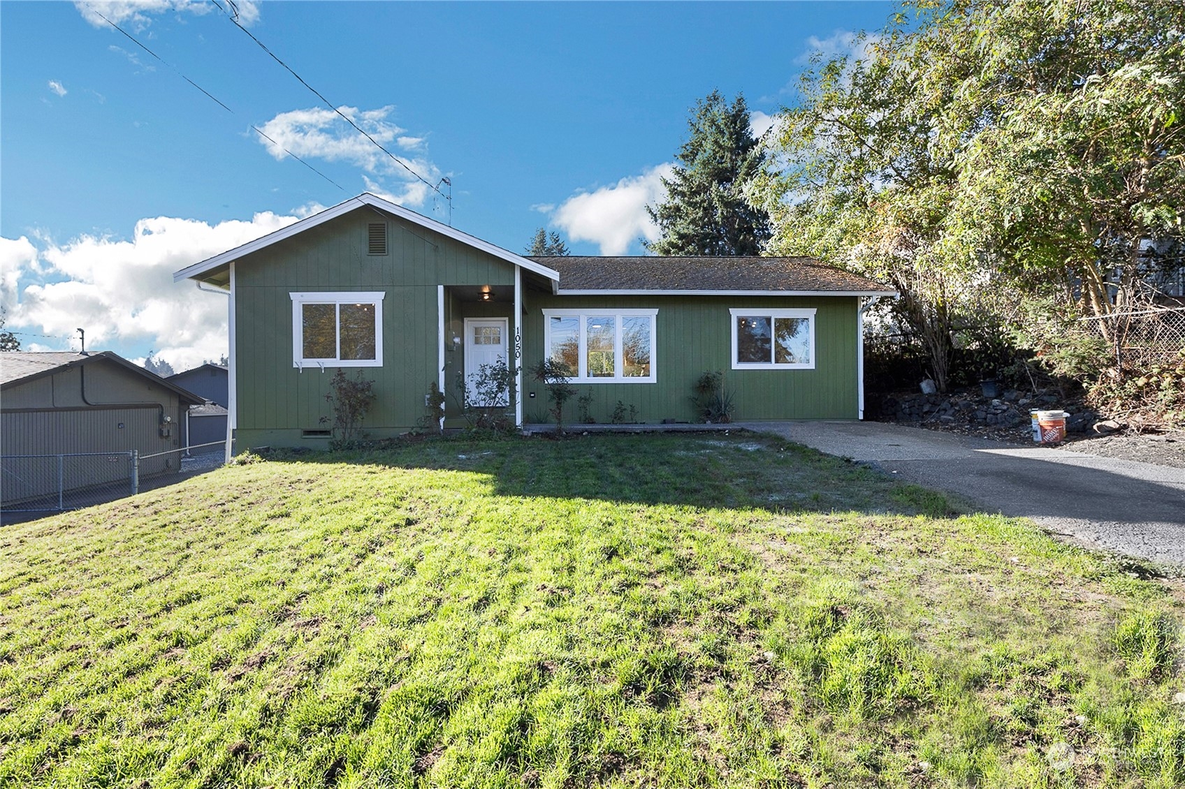 1050 South 86th Street Tacoma, WA 98444 - Photo 1 of 30