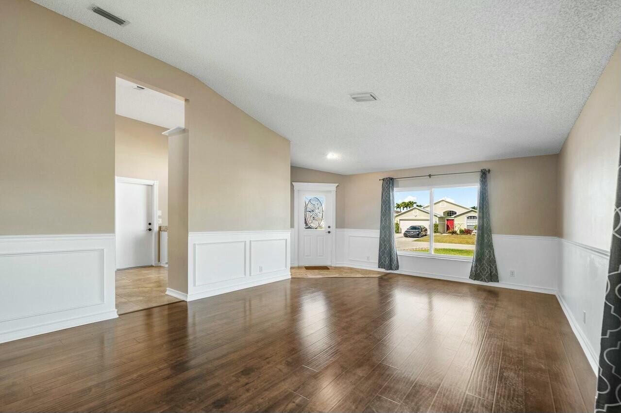 6304 Adams Street Jupiter, FL 33458 - Photo 3 of 32 tempImageJ7ZBvQ