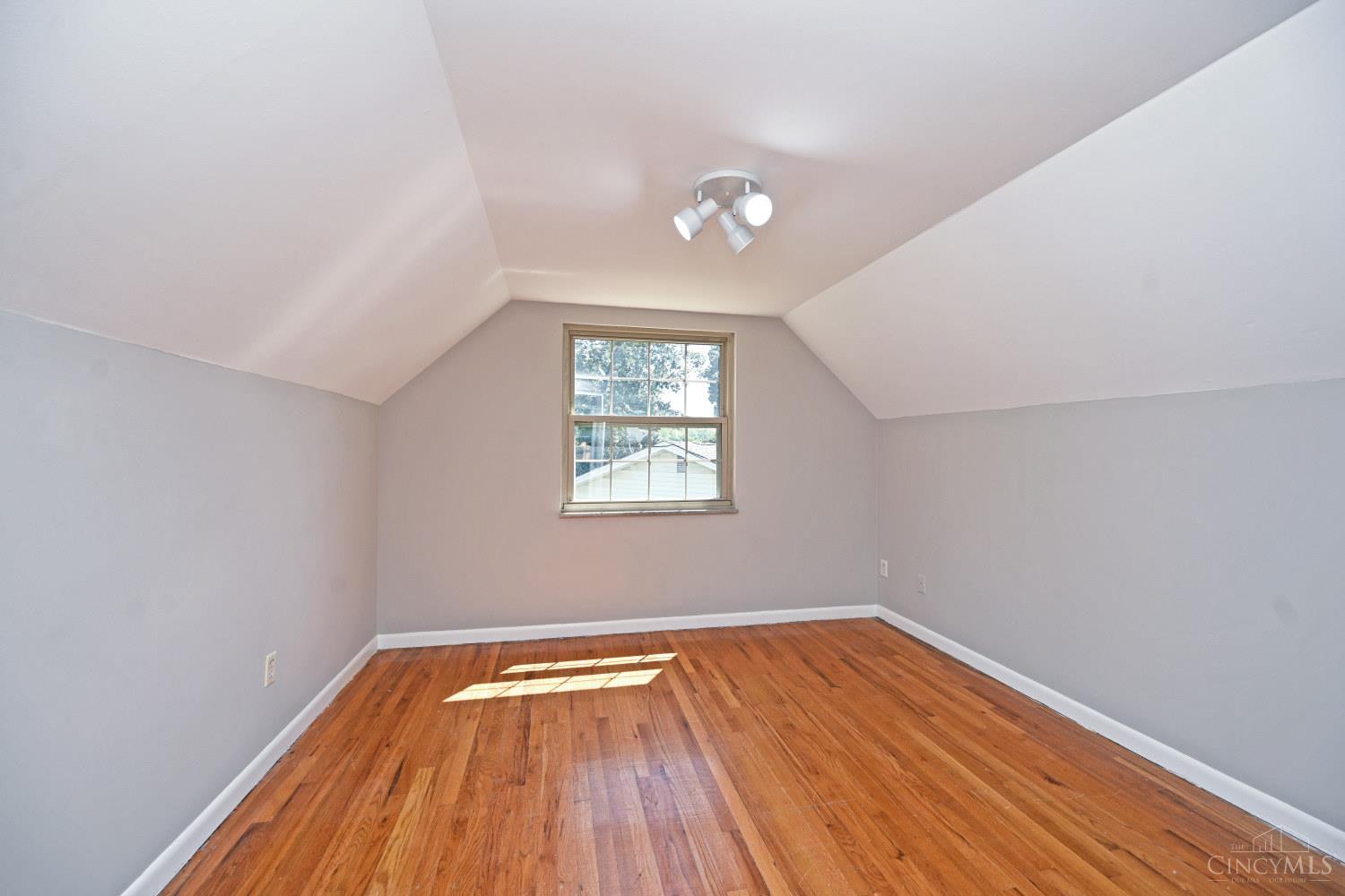 1301 Voll Road Cincinnati, OH 45230 - Photo 34 of 54 Gallery Image 34