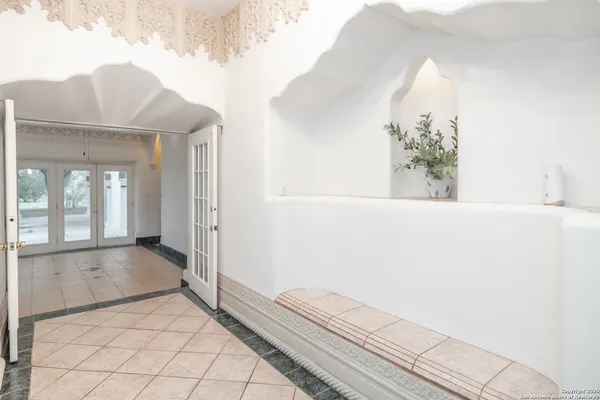 $385,999 | 1221 Encino Drive, Pleasanton, TX 78064