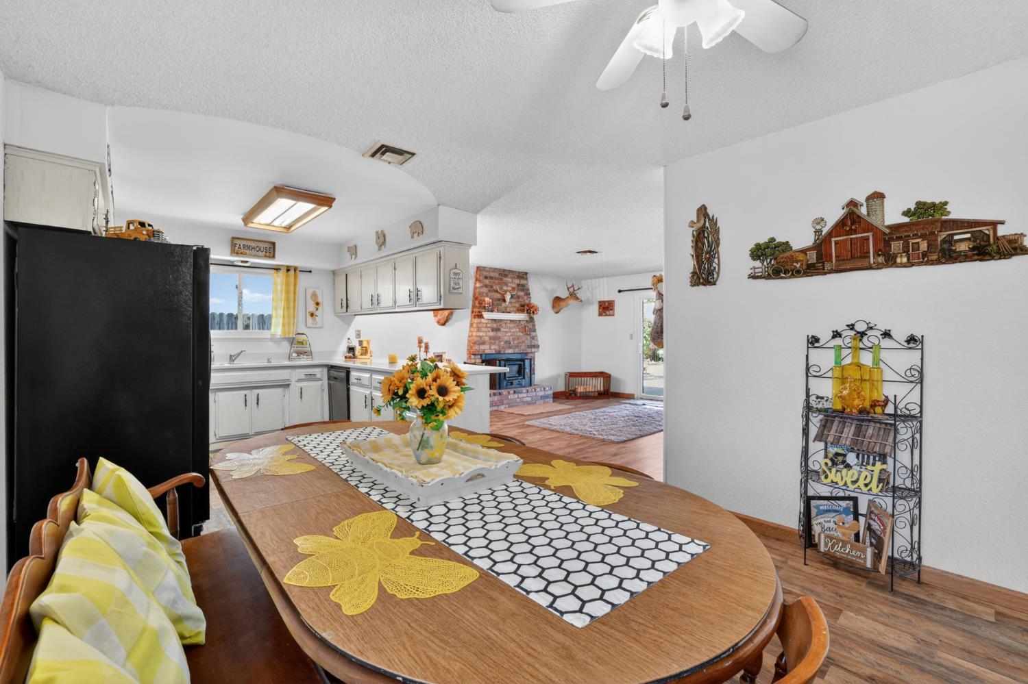 1505 Swallow Way Roseville, CA 95661 - Photo 19 of 61