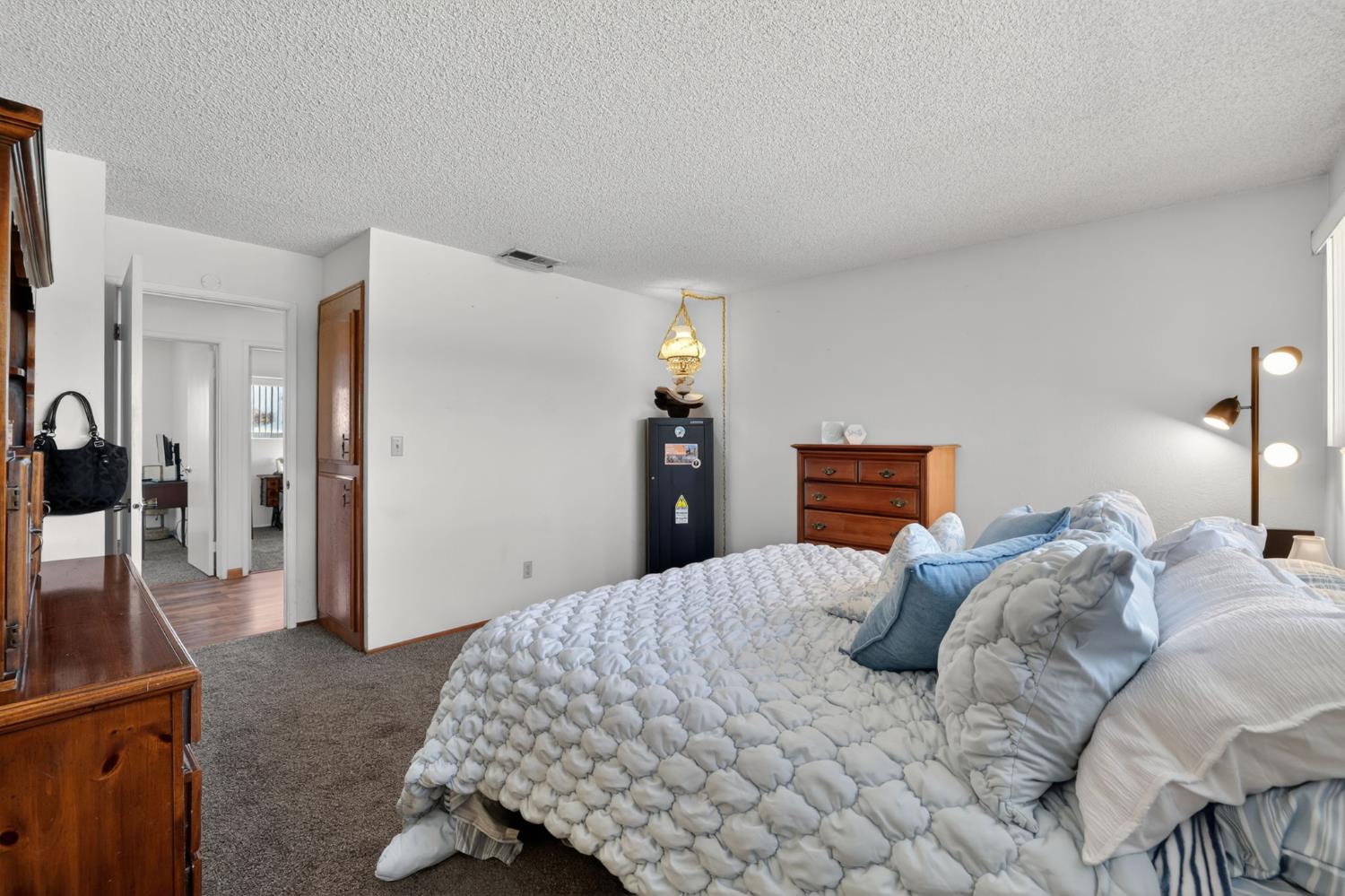 1505 Swallow Way Roseville, CA 95661 - Photo 28 of 61