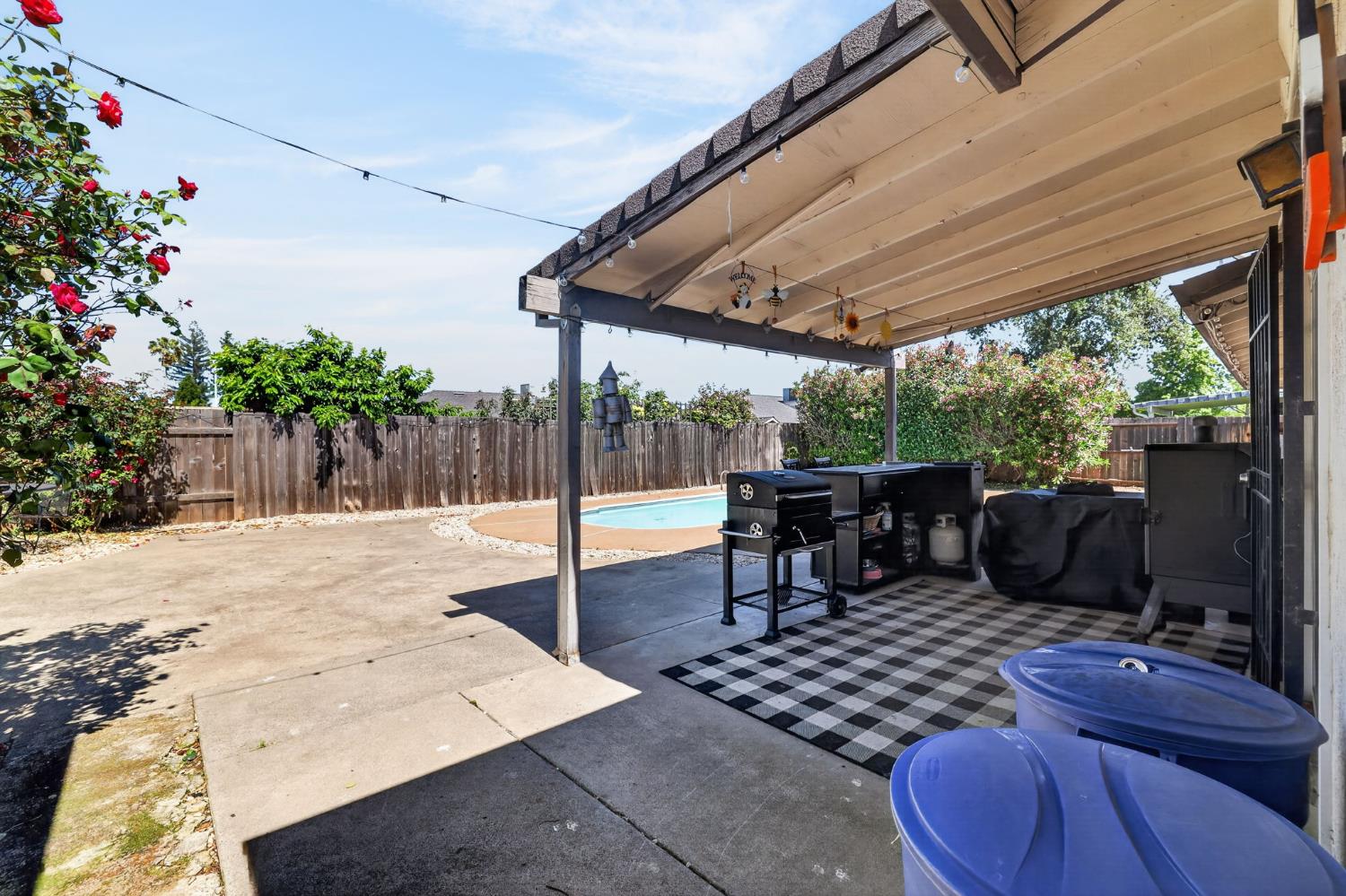 1505 Swallow Way Roseville, CA 95661 - Photo 35 of 61
