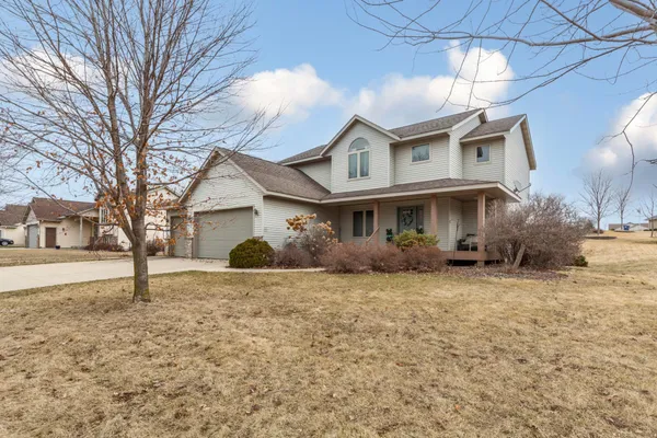 $455,000 | 320 6th Street Southeast, Medford, MN 55049
