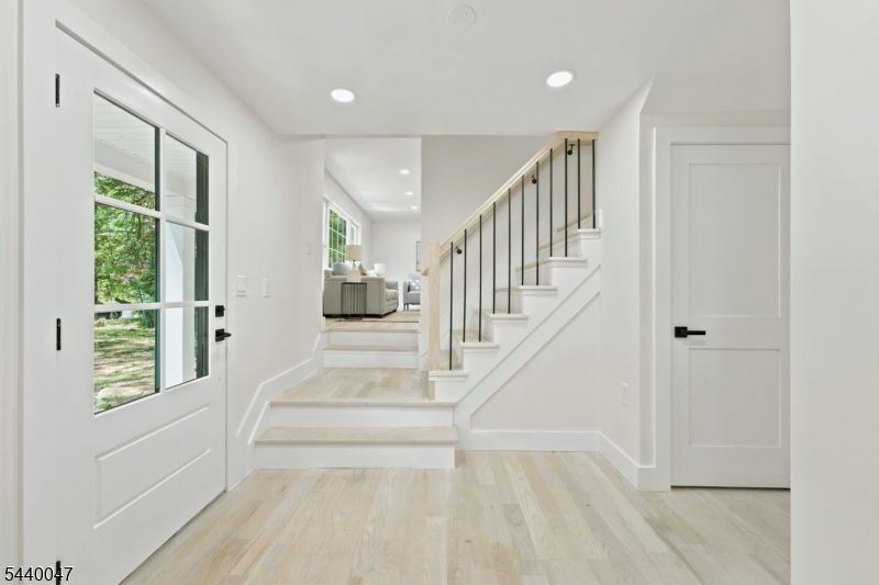 55 Green Hill Road Springfield, NJ 07081 - Photo 6 of 50